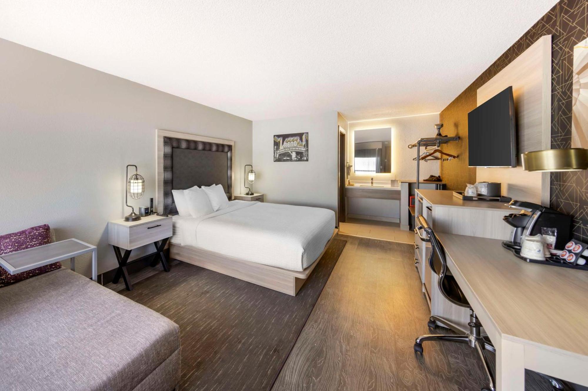 Aiden By Best Western South Reno Exterior photo