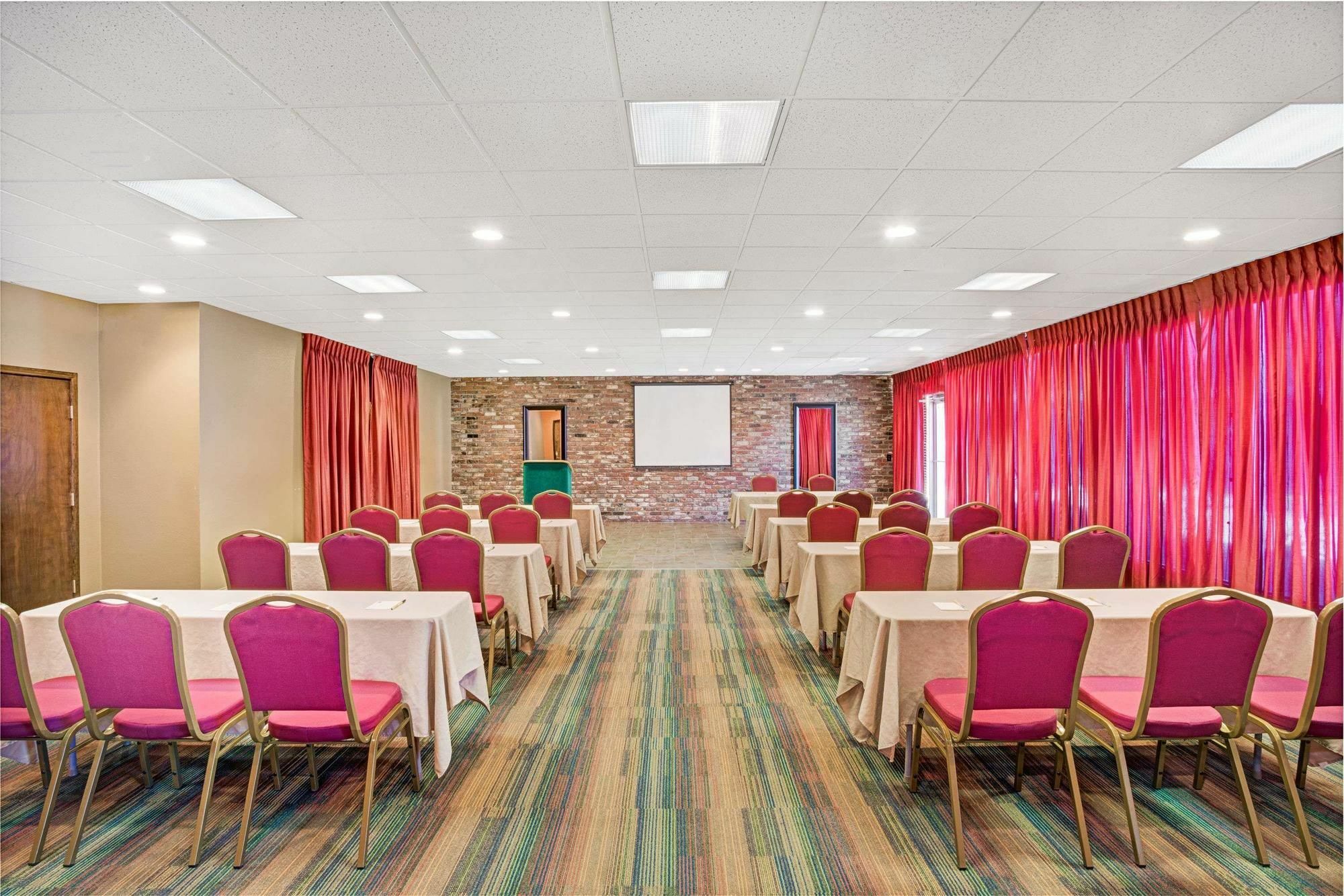 Aiden By Best Western South Reno Exterior photo