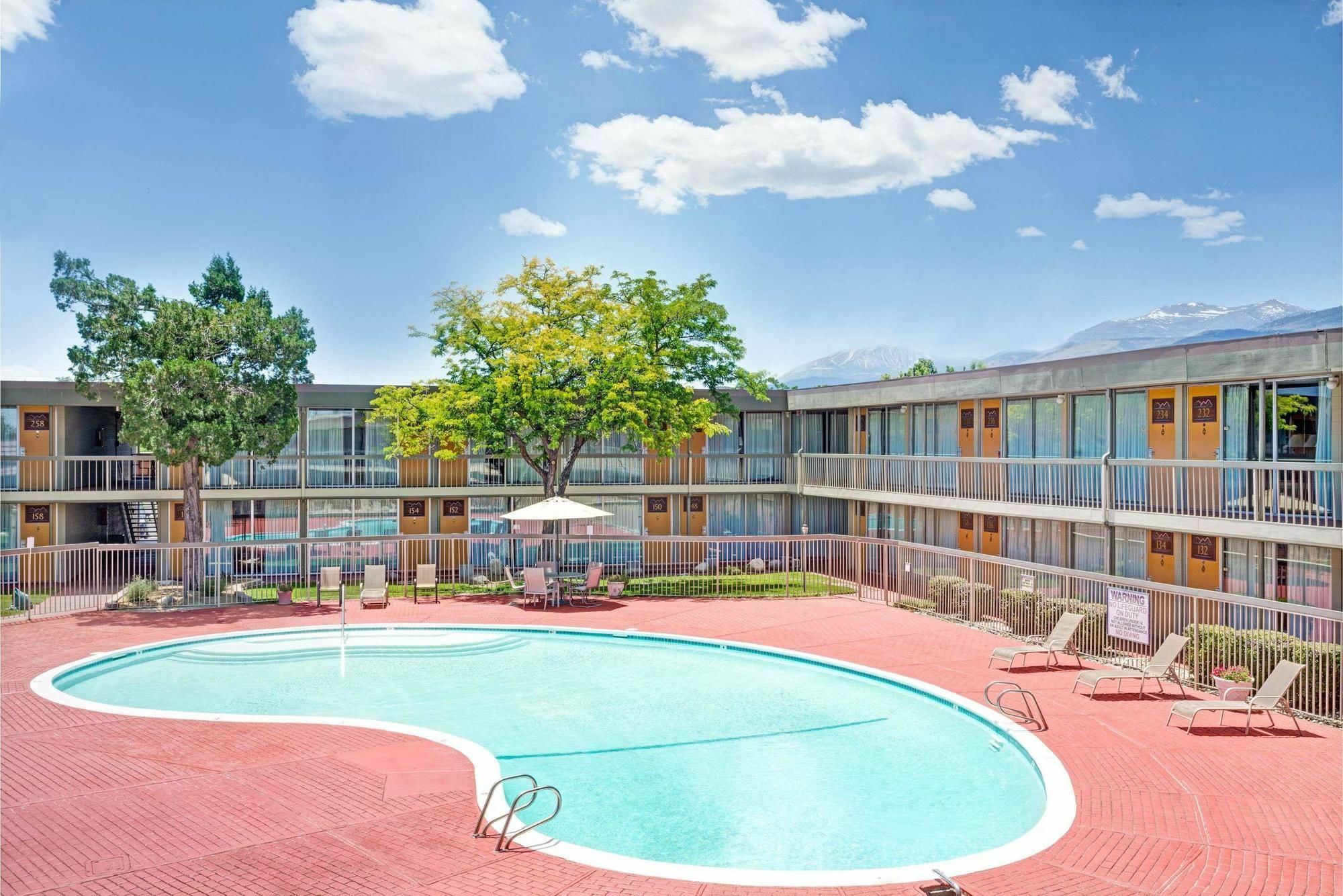 Aiden By Best Western South Reno Exterior photo